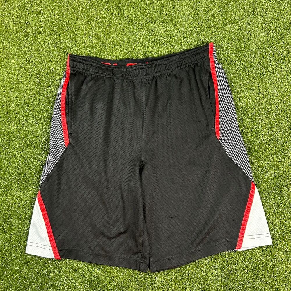And1 Men's Black and Grey Shorts